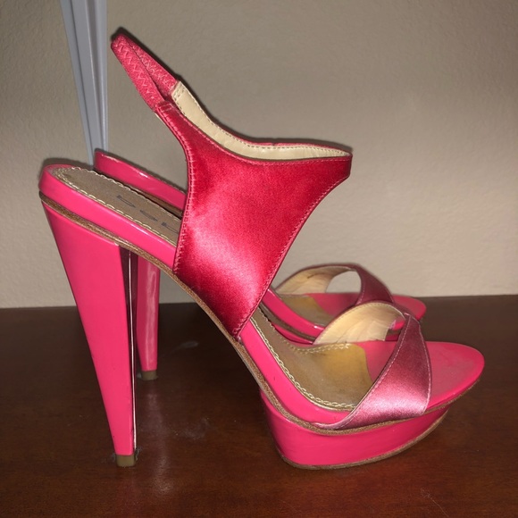 Bebe heels in hot pink - Picture 2 of 3